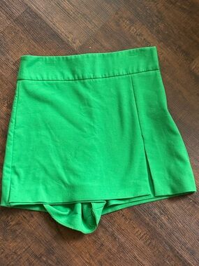 Zara Bright Green Women’s Skort with Side Pleat